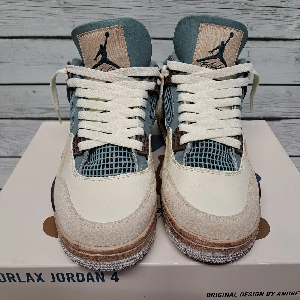 Jordan iconic retro